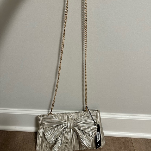 Lulus Light Gold Metallic Clutch - Picture 12 of 16